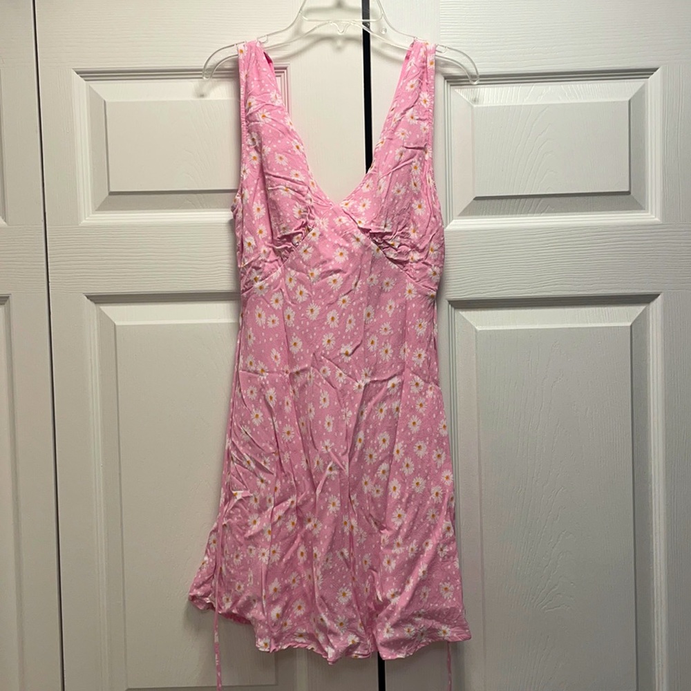 Pink daisy mini dress